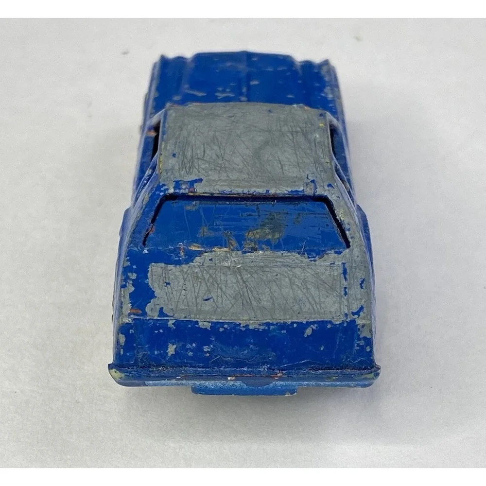 Hot Wheels Redline 1974 Lowdown Monte Carlo Stocker Flying Colors Hong‎ Kong
